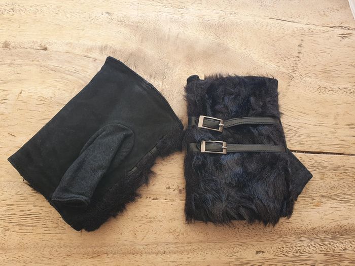 Mitaines peluches neuves