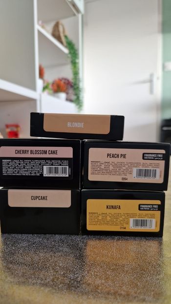 Hudabeauty poudre lot de 5 pièces, blondie, Cherry Blossom, peach pie, cupcake, kufana neuf