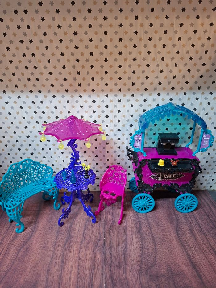 Monster high chariot de café scaris avec accessoires