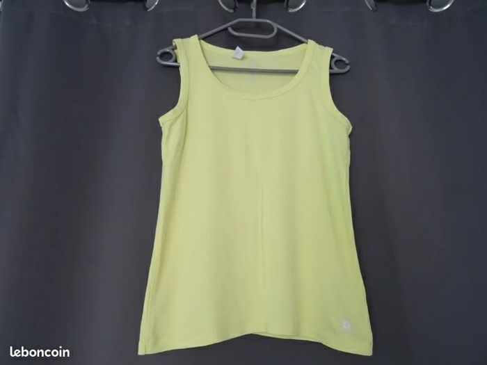 T-shirt sans manches
Débardeur taille 38 - photo numéro 5