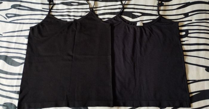 Lot de 2 tops dont 1 neuf Taille M