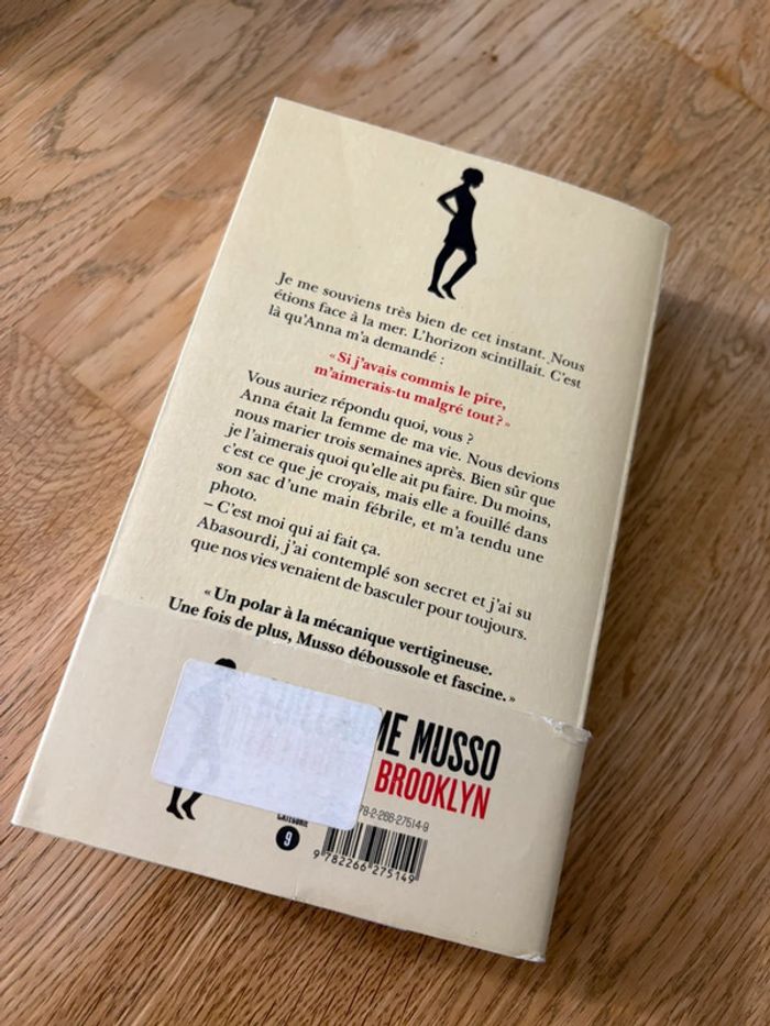 Livre la fille de Brooklyn - photo numéro 2