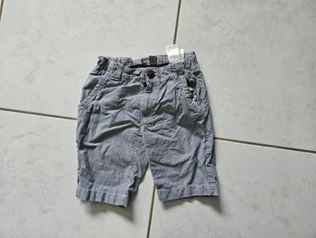 Bermuda garçon H&M 4/5 ans U24