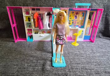 Barbie dressing deluxe