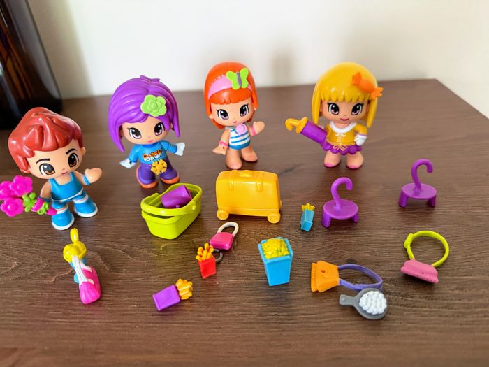 Lot 4 poupées Pinypon avec accessoires - photo numéro 3