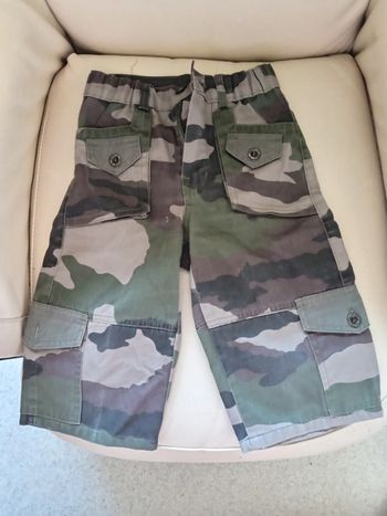 Short bermuda taille 4 ans