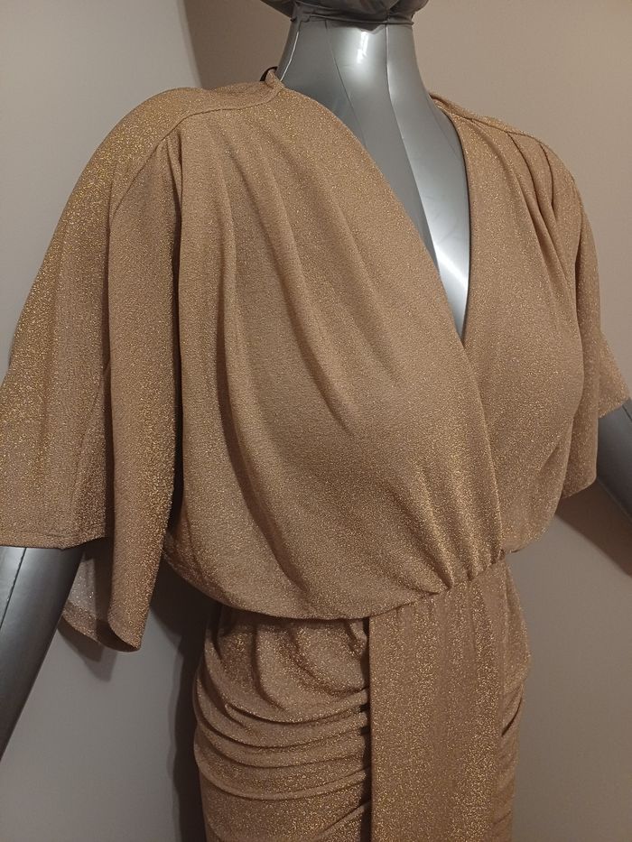 Robe dorée - photo numéro 3