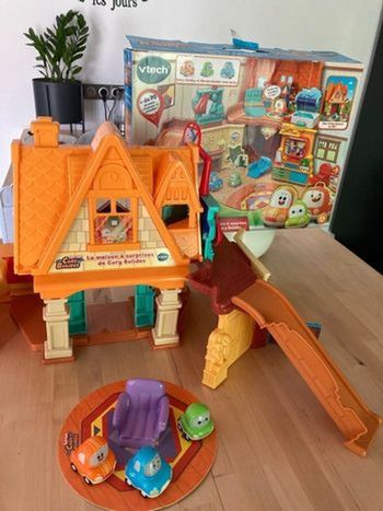 La maison à surprises de Cory bolides
