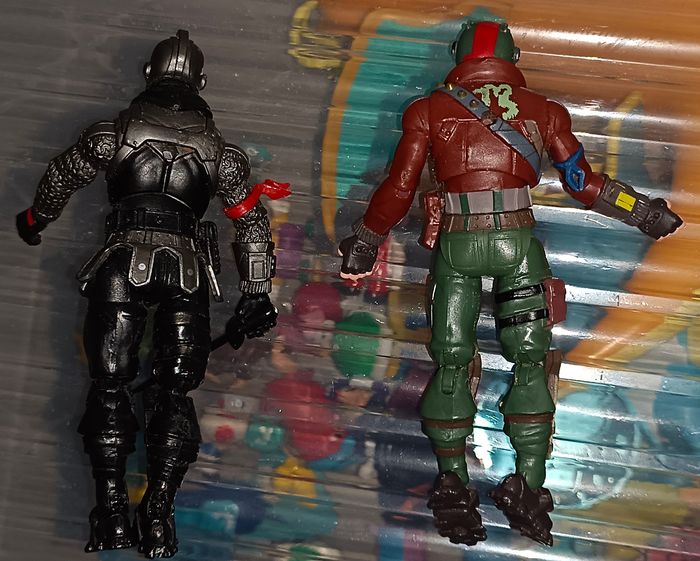 Lot de figurines Fortnite :  Rabbit Raider, Rust Lord et Black Knight - photo numéro 5