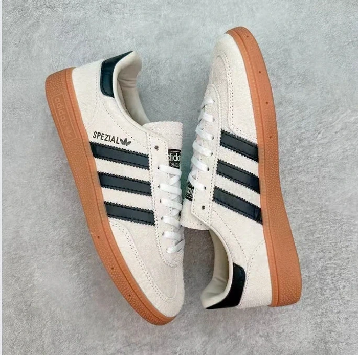 adidas originals HANDBALL SPEZIAL taille 44