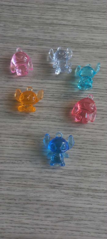 Figurines Stitch à accrocher Façon totoche