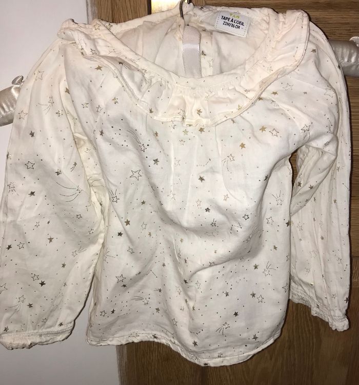 Blouse fille beige à motifs doré TAO taille 23 mois - photo numéro 2