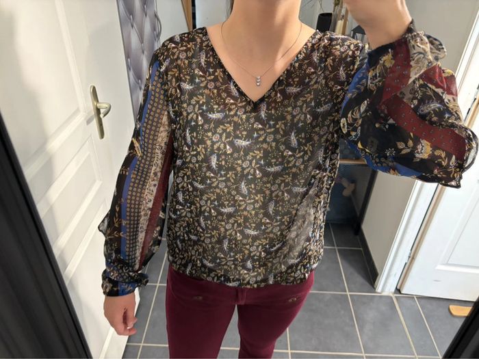 Ensemble (blouse Cache Cache + pantalon taille basse Ikks) taille M très bon état - photo numéro 2