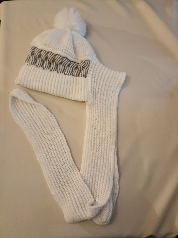 Bonnet fourré et Écharpe 2-en-1 Blanc - Maille Côtelée avec Pompon - Hiver - photo numéro 6