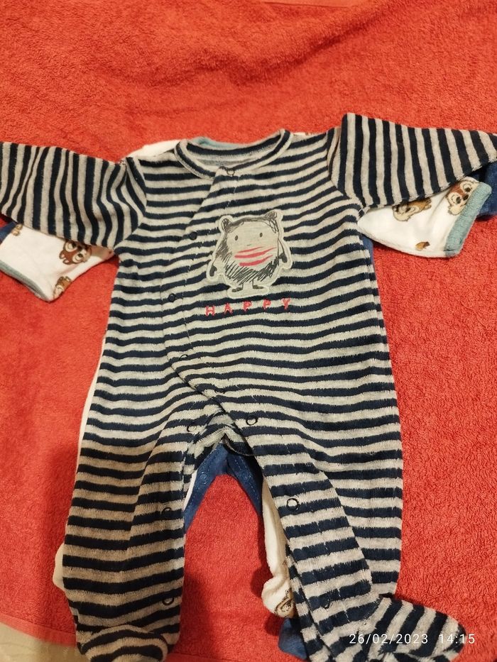 Pyjama - photo numéro 3