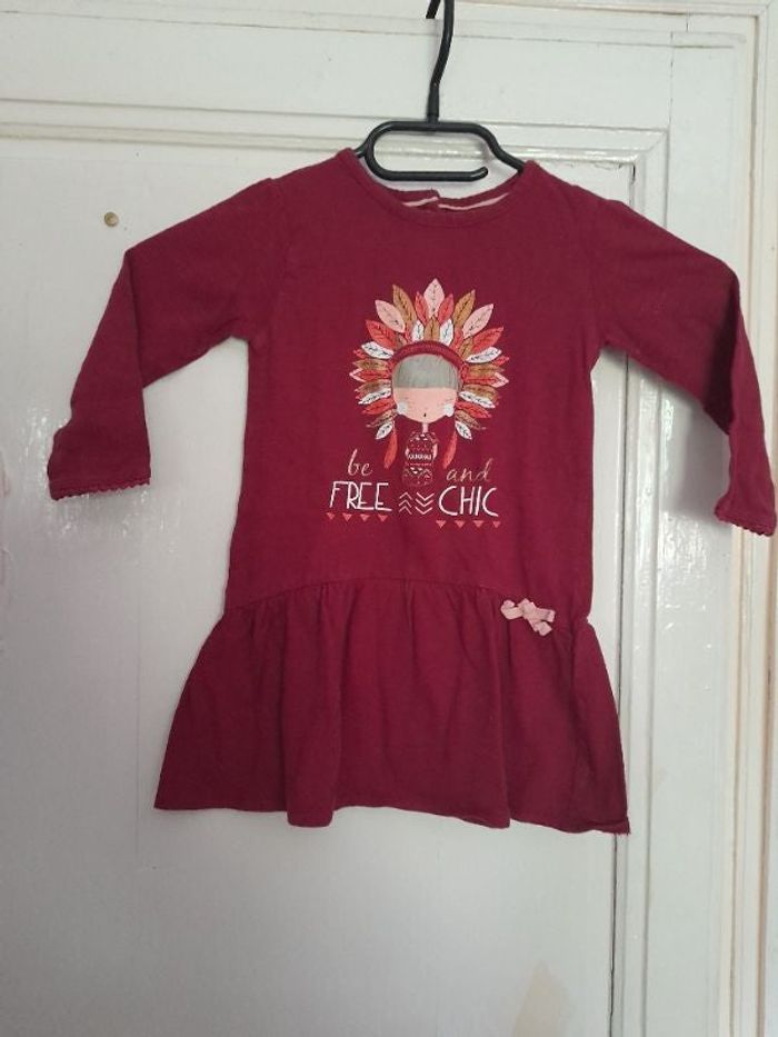 Robe Rouge/ bordeaux Imprimée, Marque Gémo, Taille 18 mois