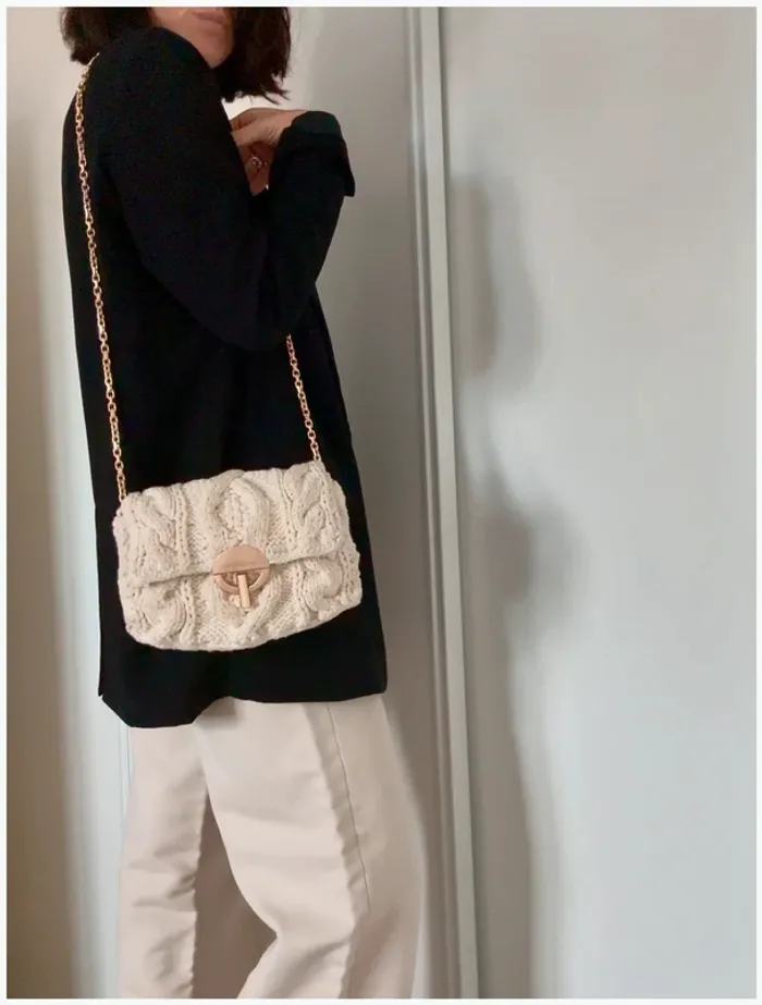 Sac Moon Vanessa Bruno blanc écru en laine - très bon état - photo numéro 3