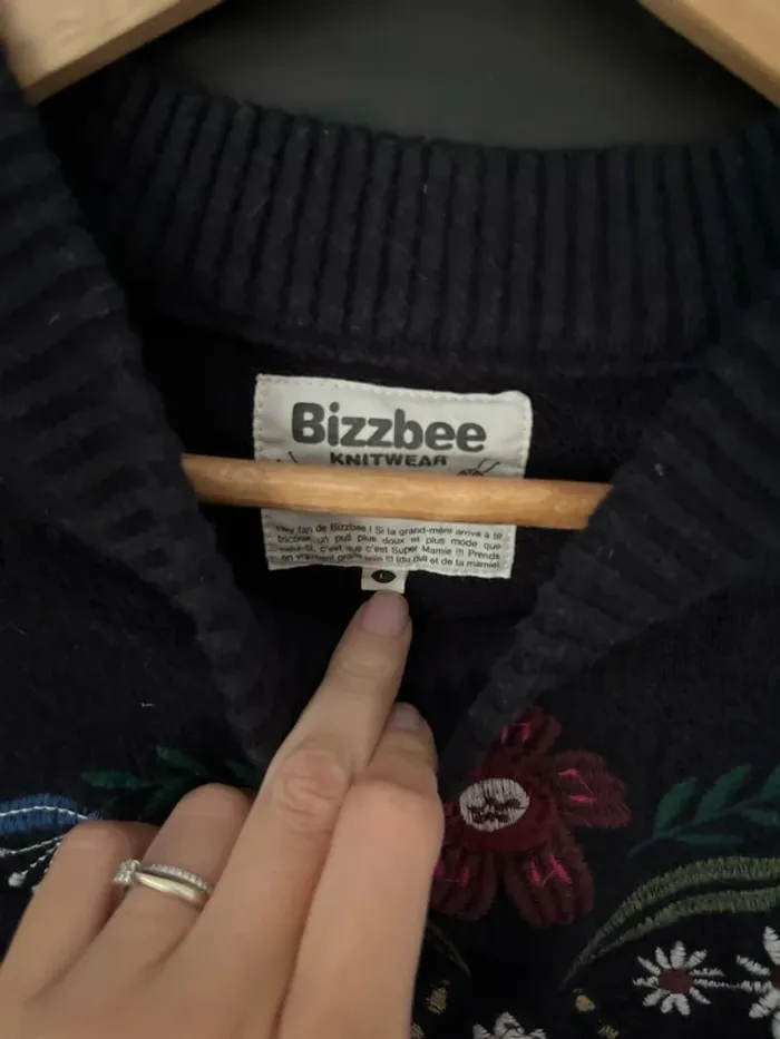 Pull neuf Bizzbee femme - photo numéro 3