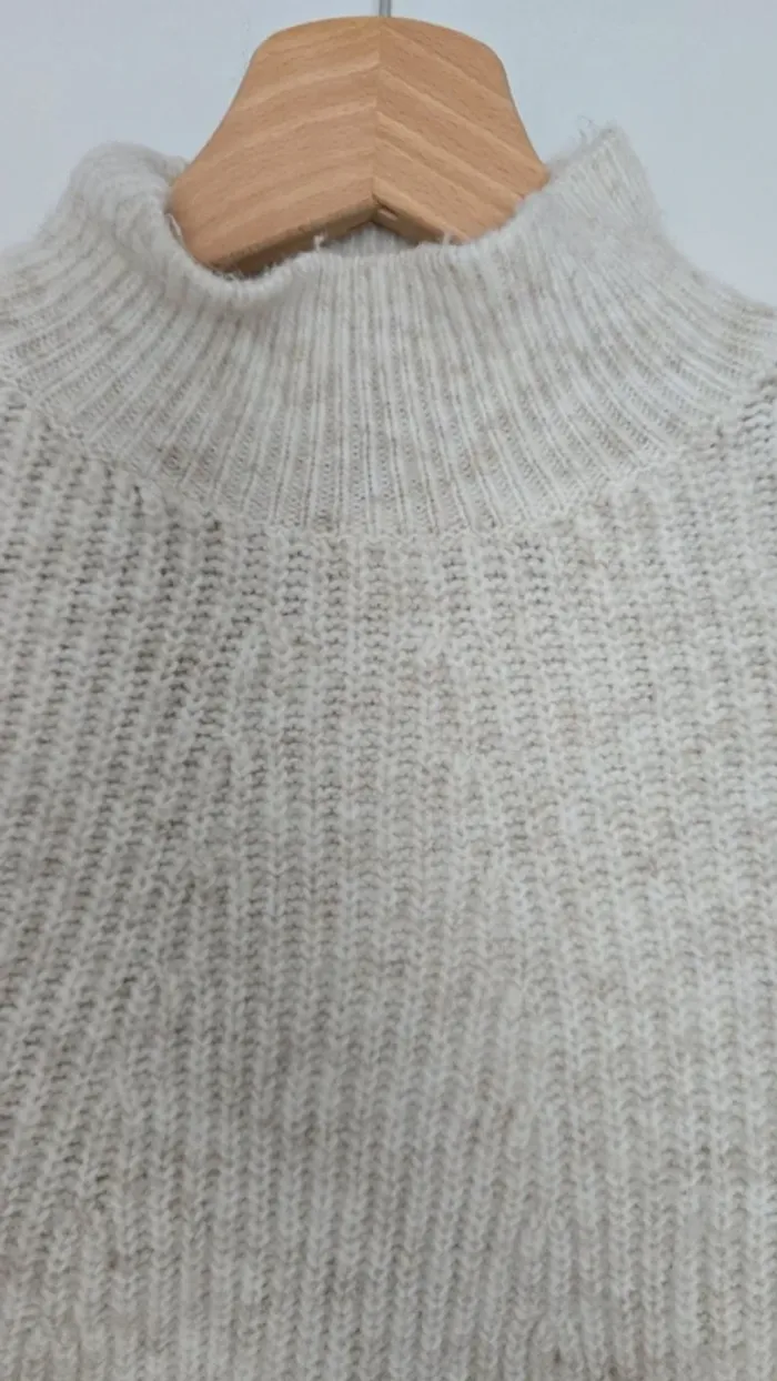Pull chaud - photo numéro 3