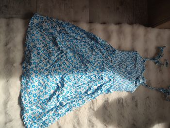 Robe à bretelles 