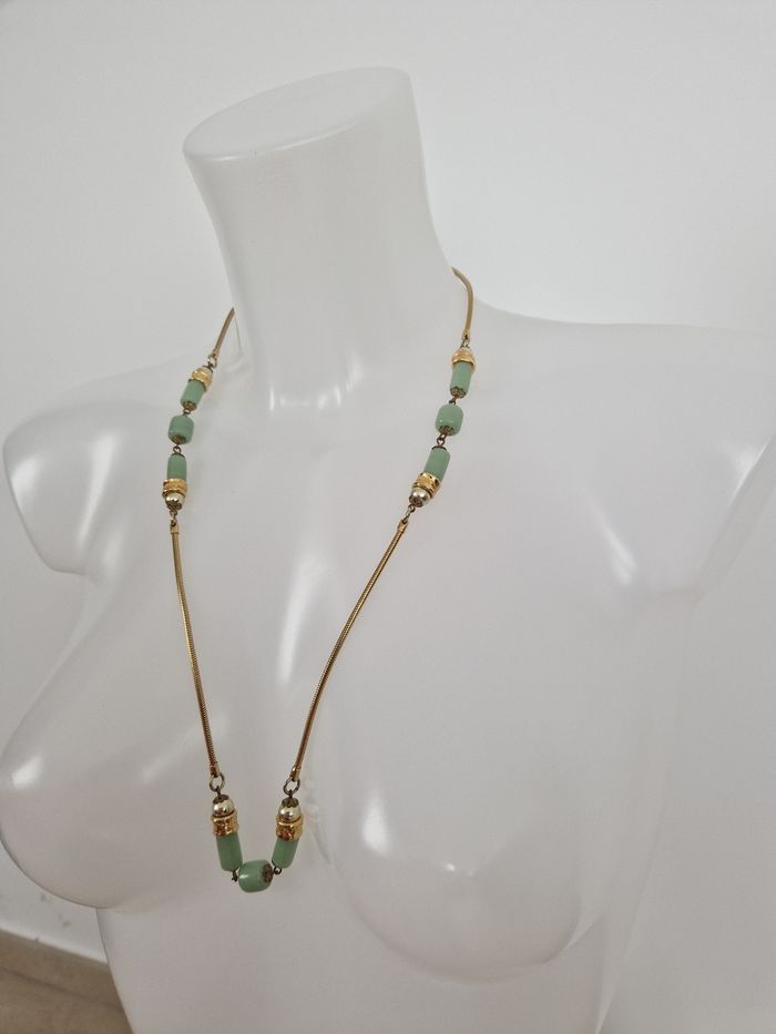 Collier vintage doré avec perles vert d'eau - photo numéro 3