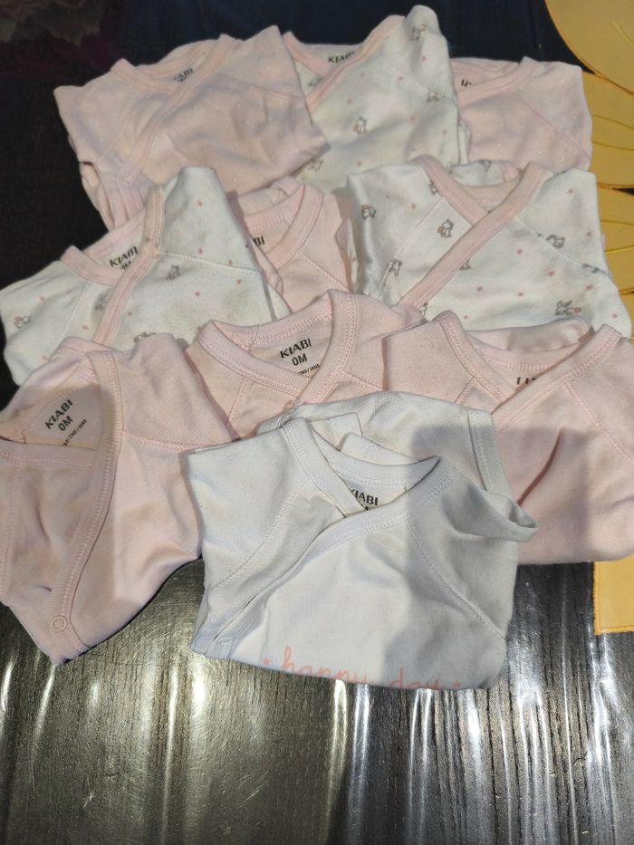 Lot de bodies bébé fille