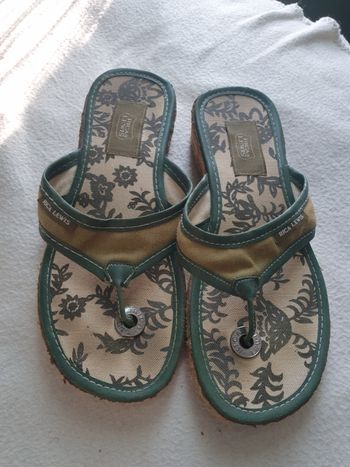 Tong Rica Lewis verte