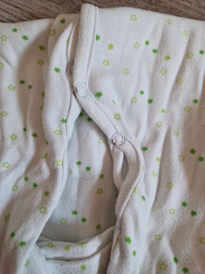 Pyjamas 3mois - photo numéro 4