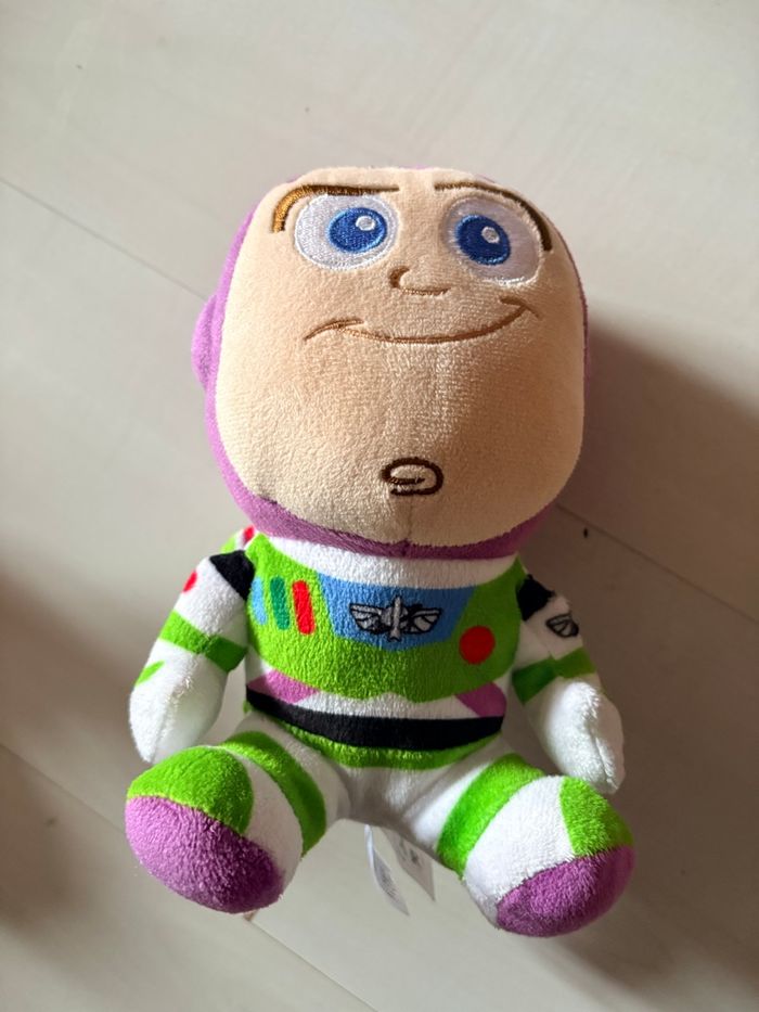 Bon état - Peluche Buzz l’éclair Toy Story - photo numéro 3