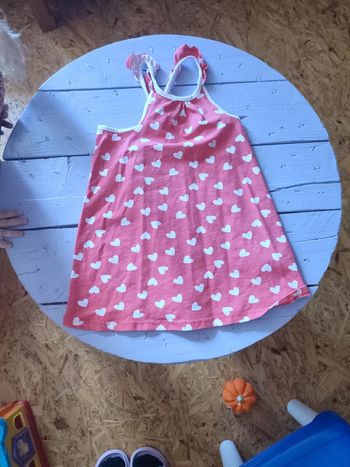 Robe Orchestra rouge avec cœur blanc