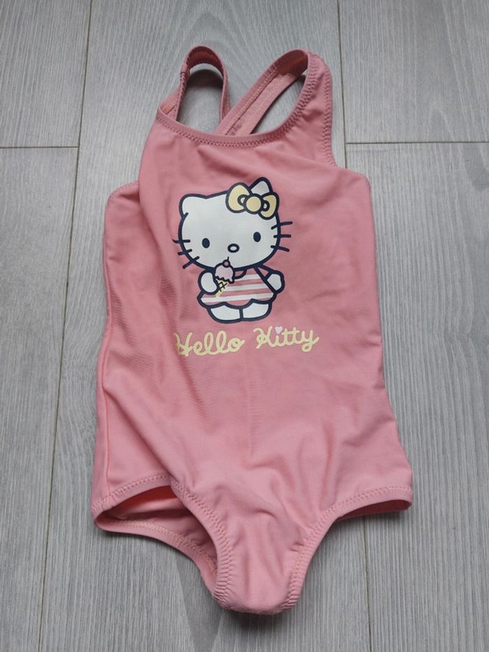 Maillot de bain Hello Kitty taille 12 mois