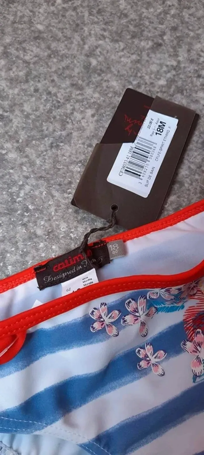 Catimini culotte de maillot de bain neuf
Taille 18 mois - photo numéro 5