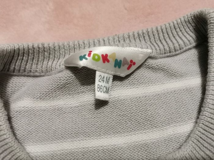 Pull sans manches kiabi 24 mois - photo numéro 2