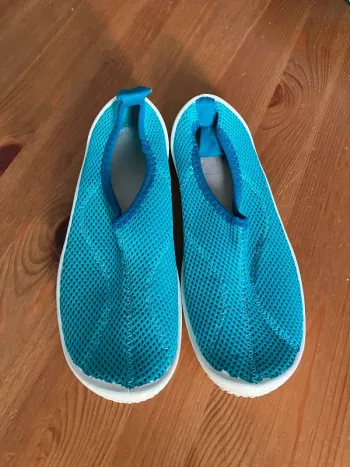 Chaussures de plage p.34/35