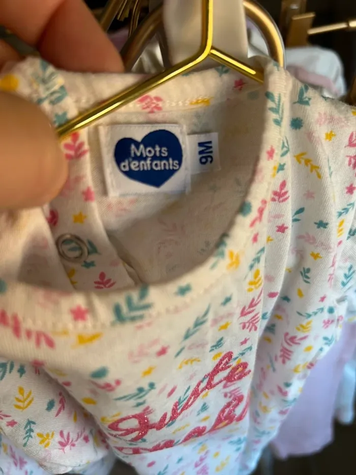 Joli ensemble Mots d’enfants taille 9 mois état impeccable - photo numéro 4