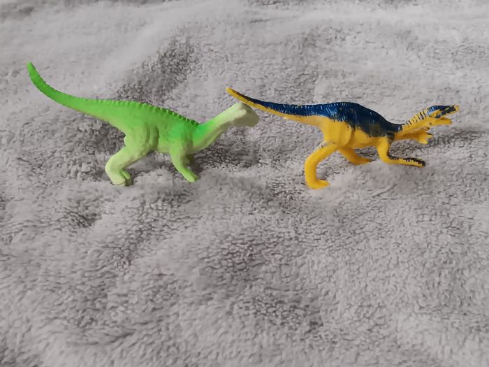 Lot de 2 dinosaure