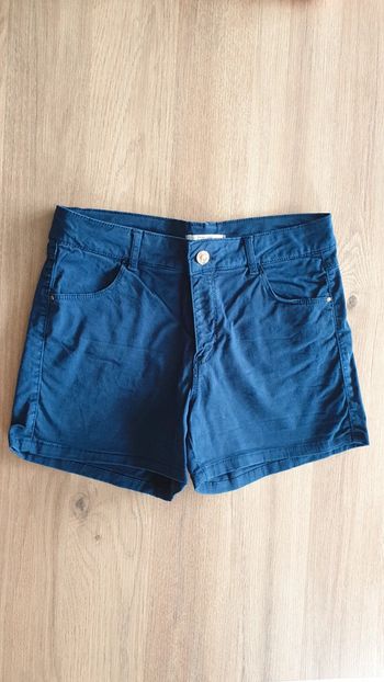 Short bleu marine, taille 36, Stradivarius