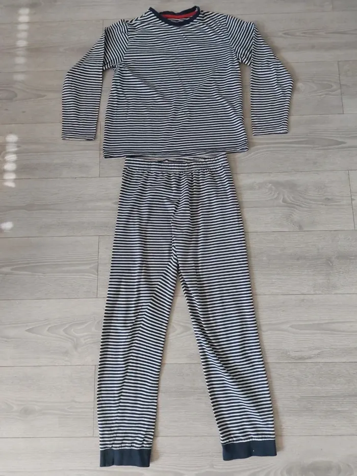 Pyjama Vertbaudet taille 14 ans