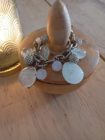 Superbe pièce bracelet en pierre fine