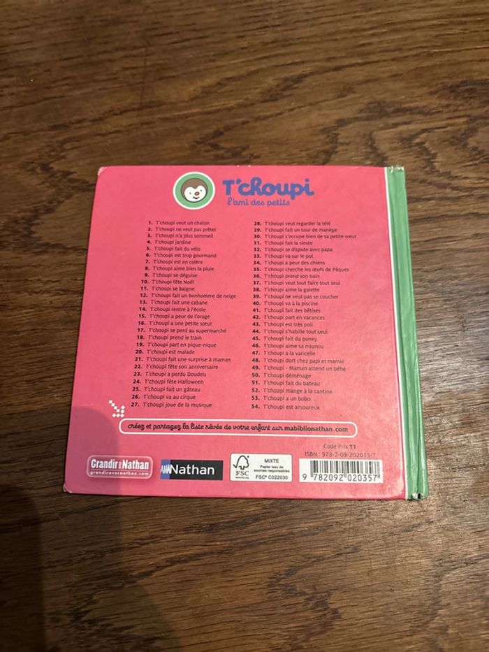 Livre T’choupi se déguise - photo numéro 3