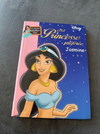 Livre bibliothèque rose ma princesse préférée Jasmine