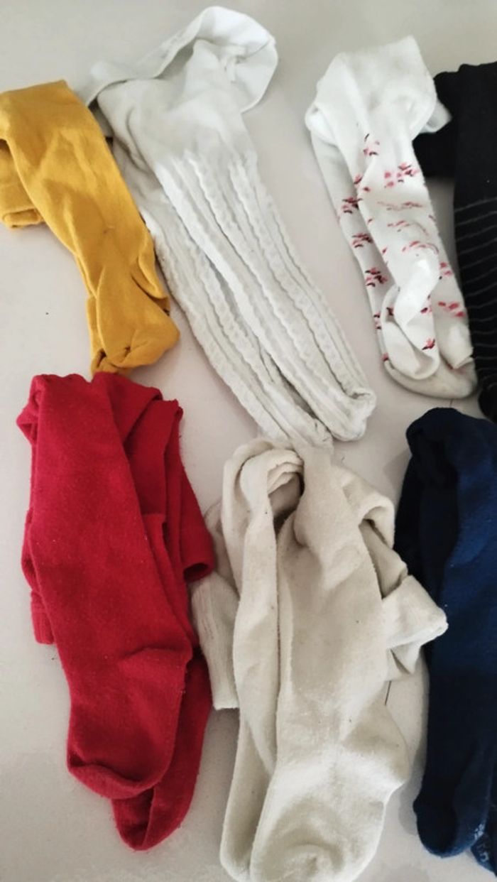 Lot de 11 collants bébé fille 17-18 - photo numéro 2