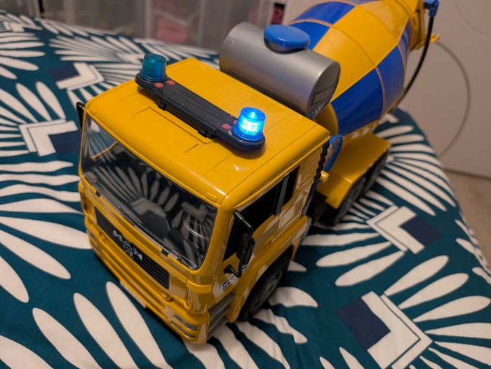 Camion toupie Bruder - photo numéro 9