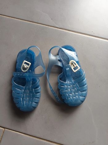 Scandales de plage enfant