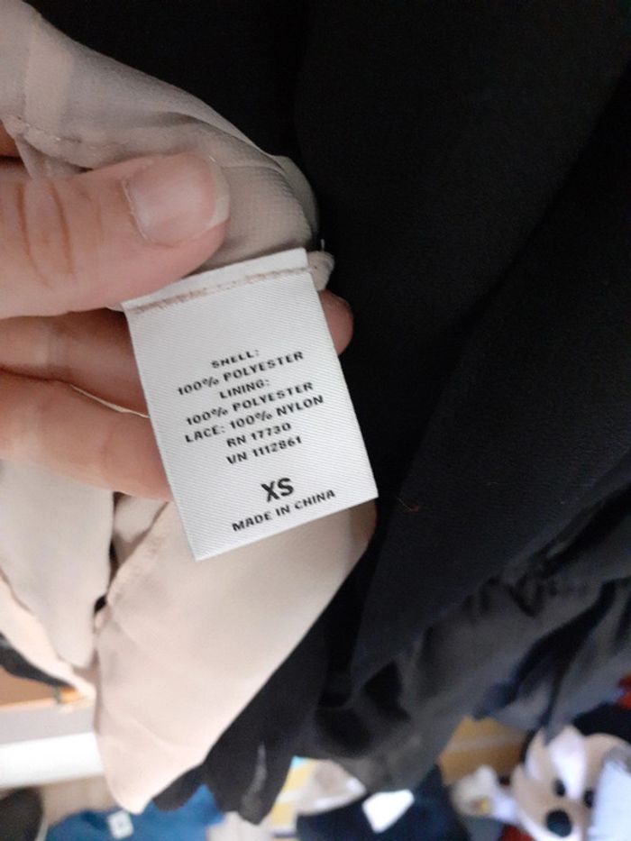 Haut dentelle neuf - photo numéro 6