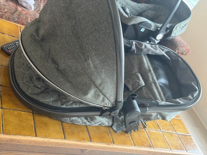 Poussette 3 en 1 - photo numéro 2