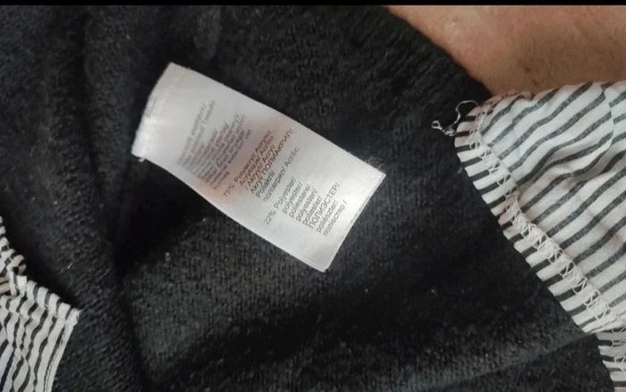 Pull noir avec fleurs brodées taille 44 , Bodyflirt - photo numéro 5