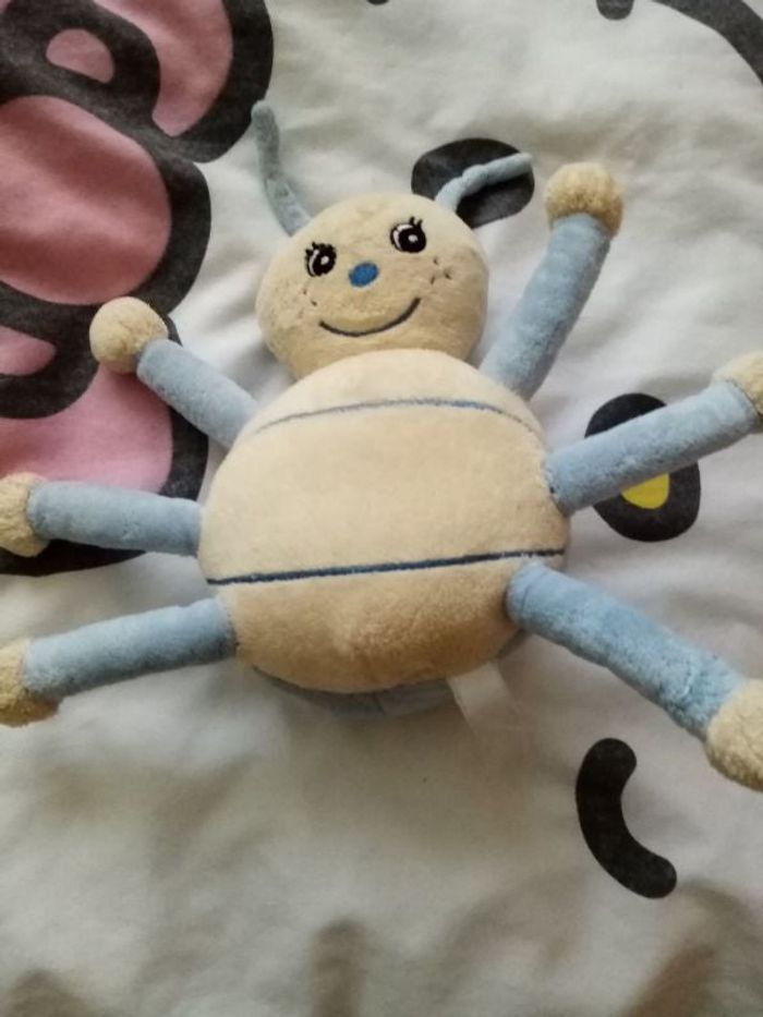 Peluche bébé