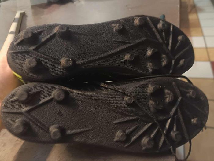 Chaussure de foot - photo numéro 5
