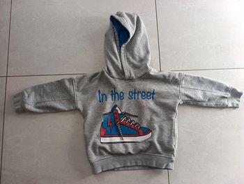 Sweat a capuche 4ans